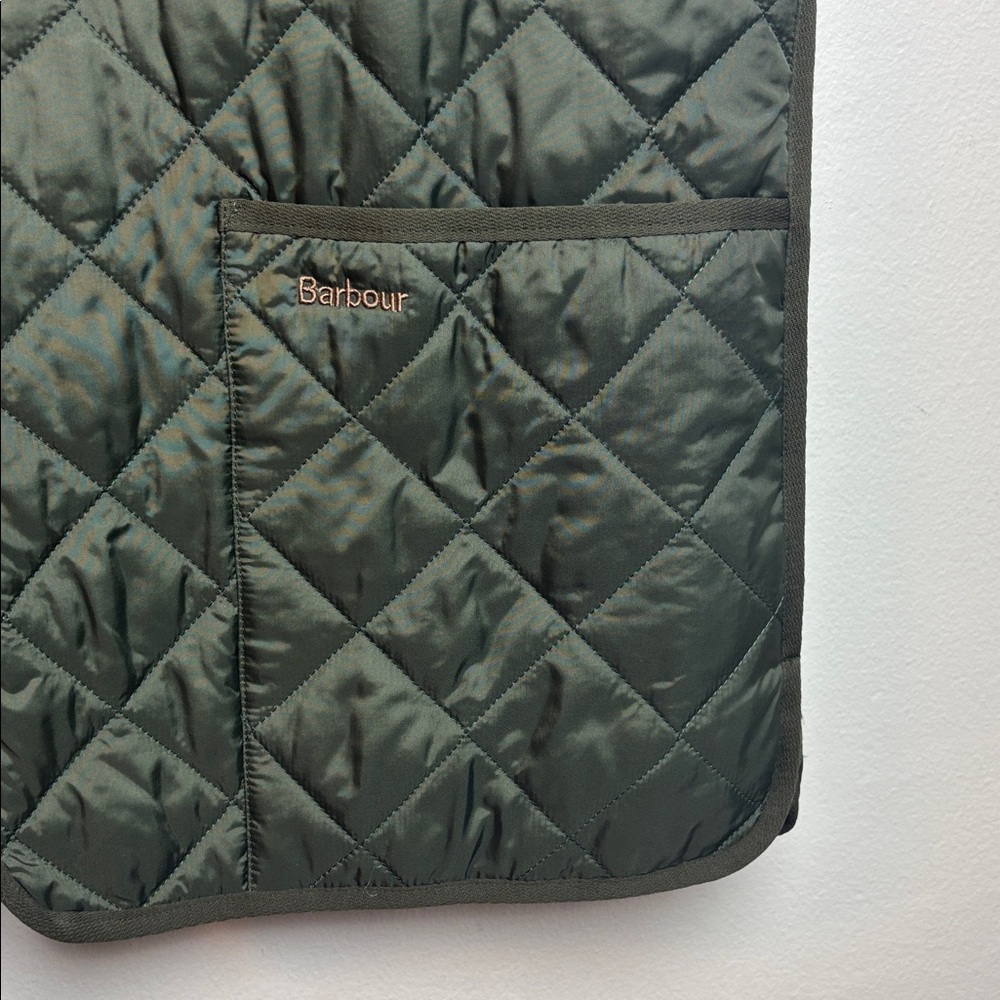 Barbour Men’s Size 44 Diamond Quilted Zip Up Dark Olive Green Vest Equestrian - Picture 5 of 8